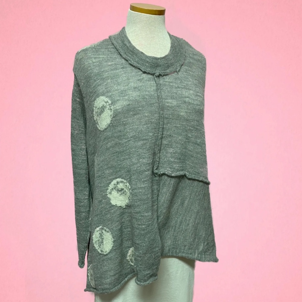 Crea Dot Sweater